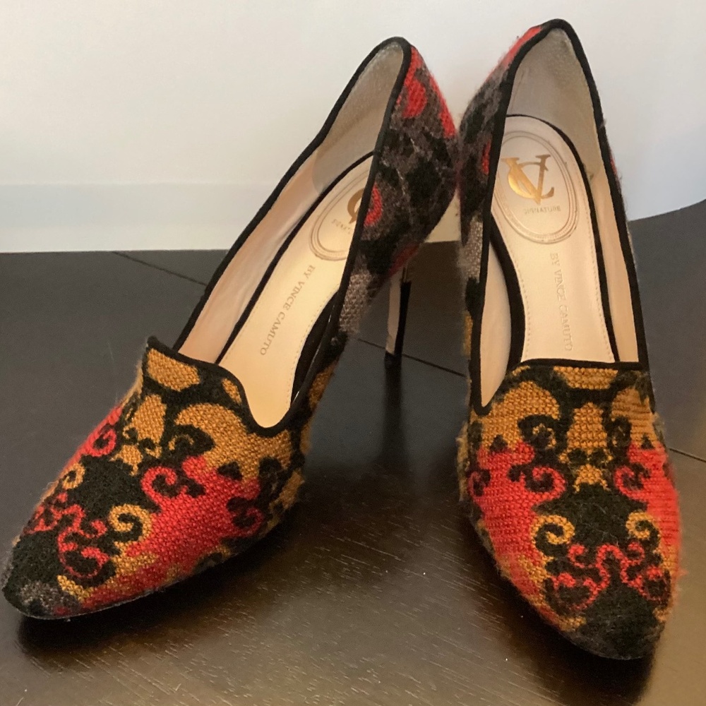 Vince Camuto Signature Tapestry pump